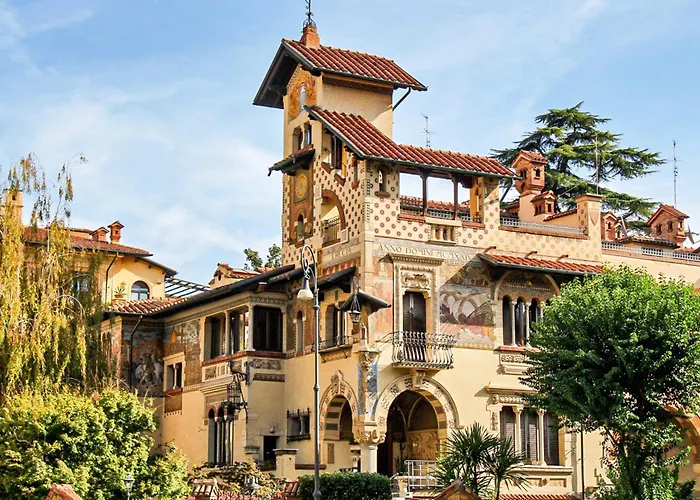 Coppedè Lovely